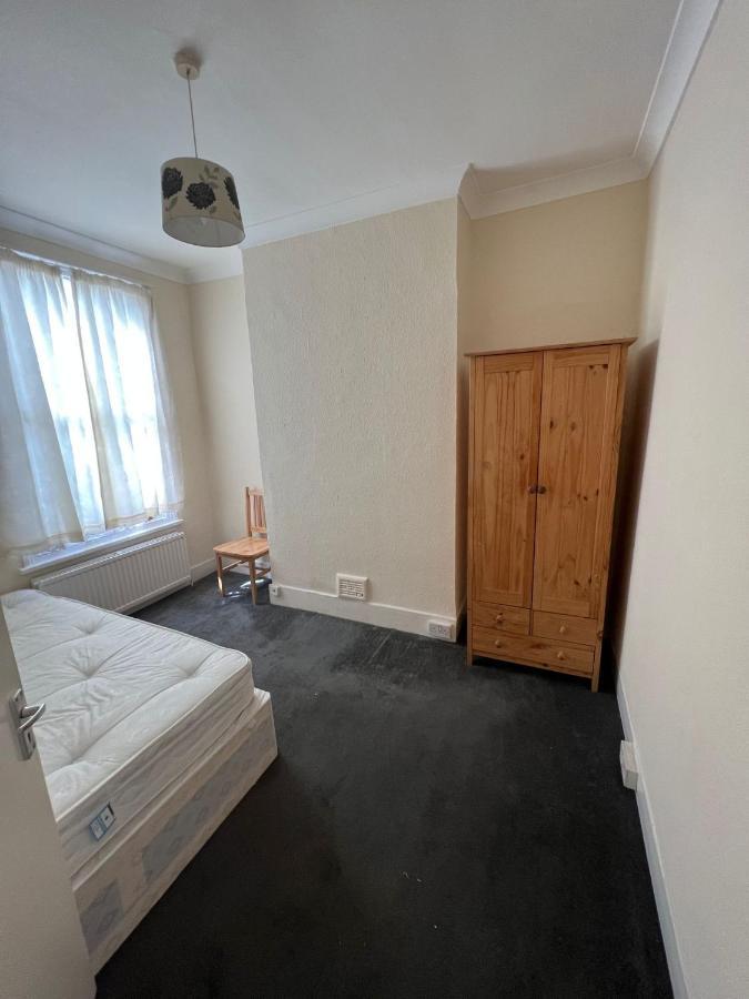 East London 2 Bedroom Apartment Buitenkant foto