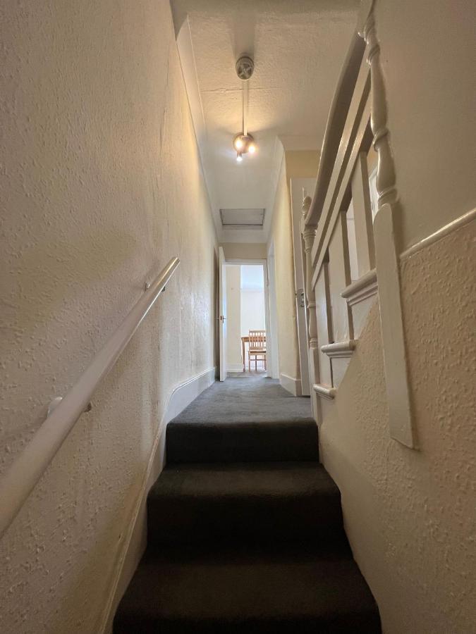 East London 2 Bedroom Apartment Buitenkant foto