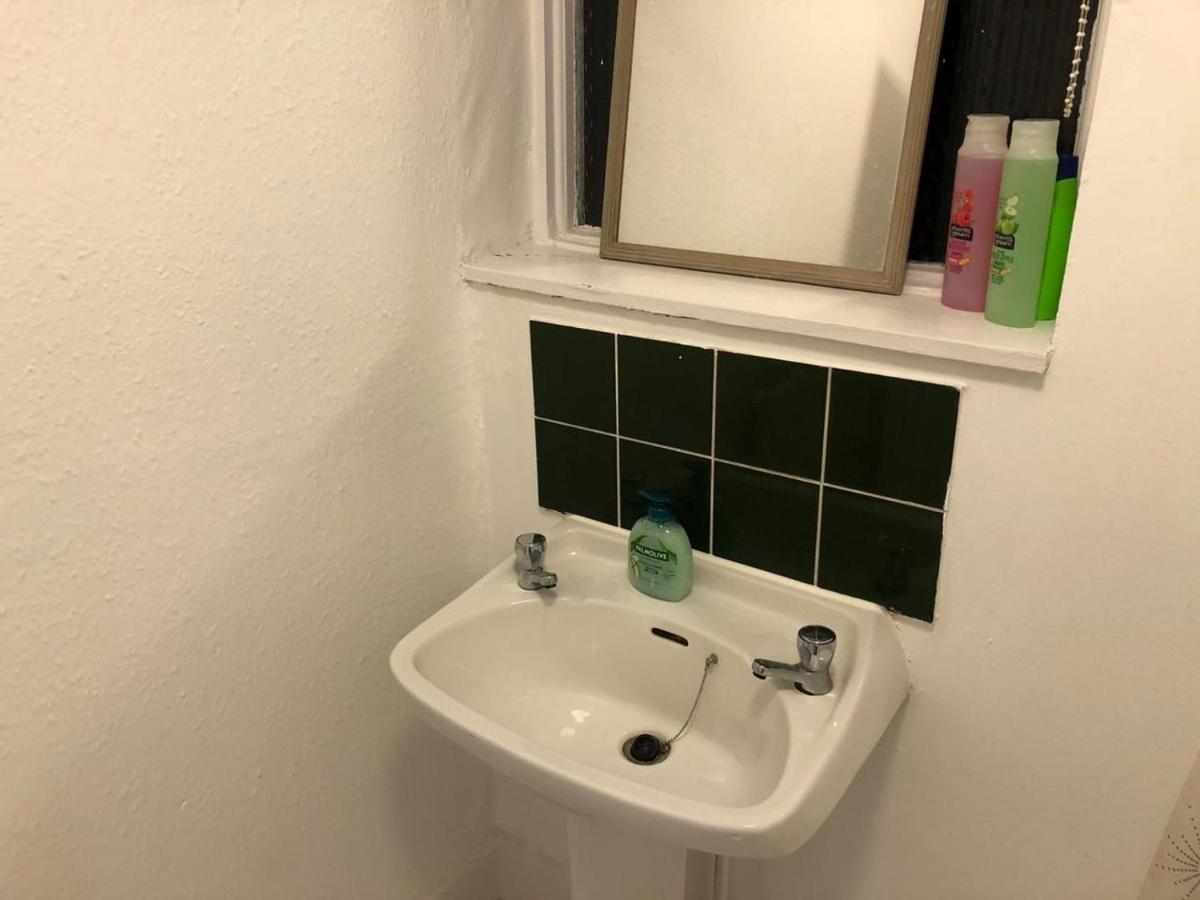 East London 2 Bedroom Apartment Buitenkant foto